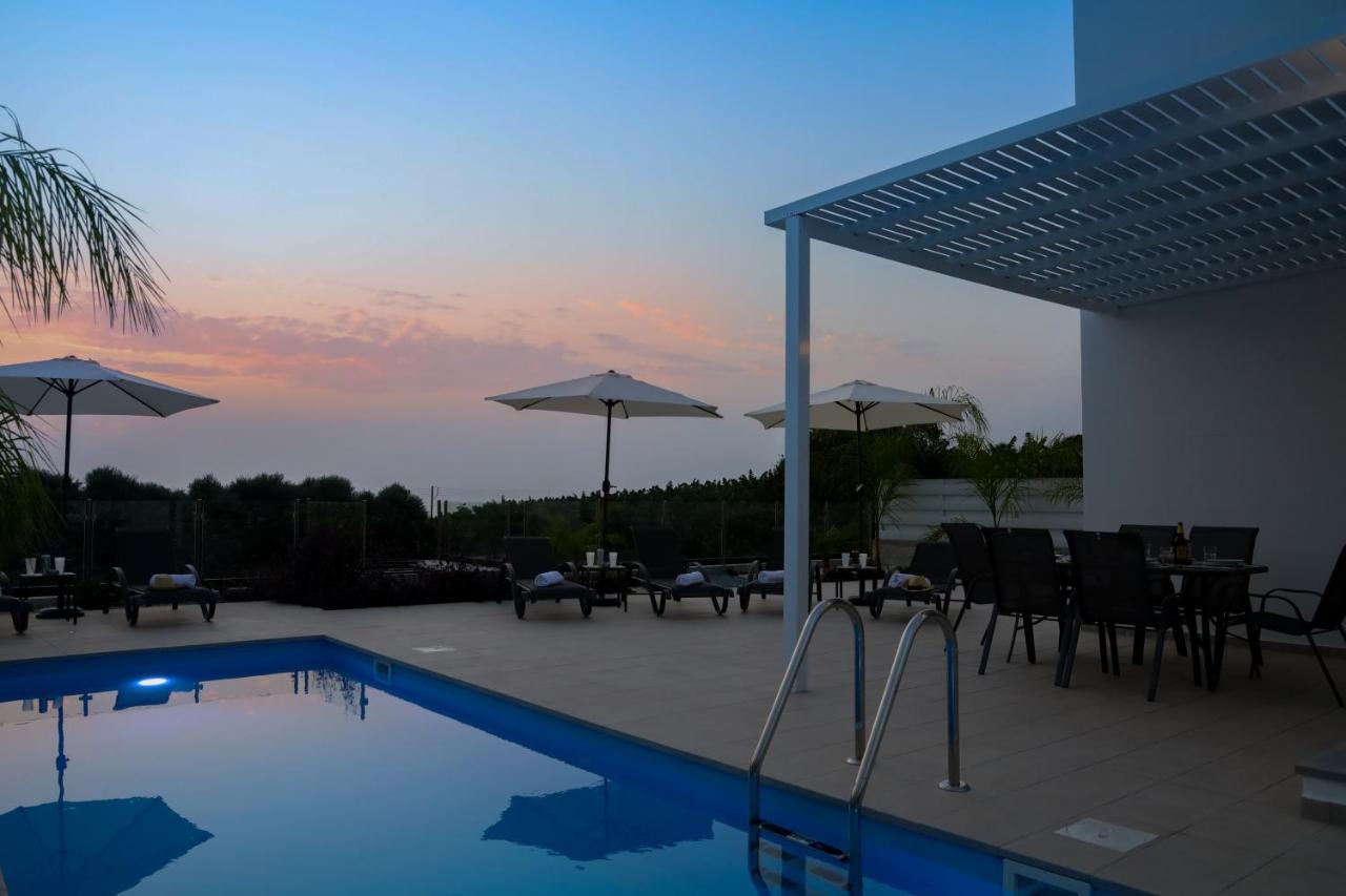Sophia'S Seaview Luxury Villas Paphos Exterior photo